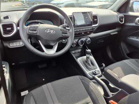 New 2025 Hyundai Venue SEL image 6
