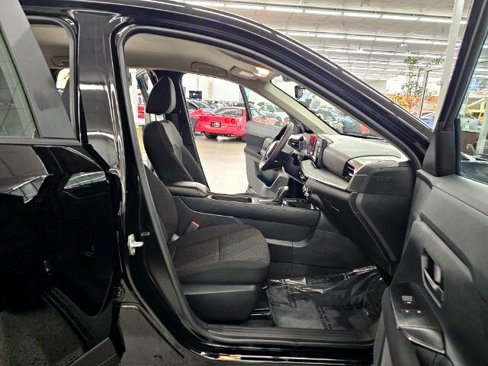 Used 2025 Nissan Kicks S image 12