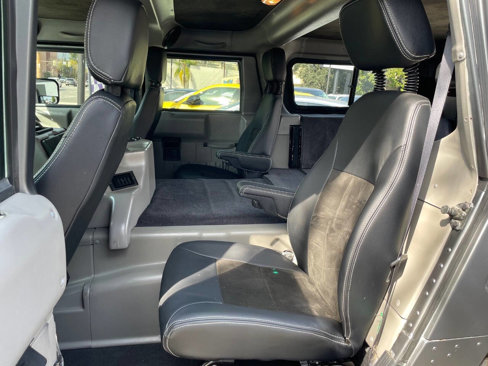 Used 2003 HUMMER H1 4-Door Wagon image 27