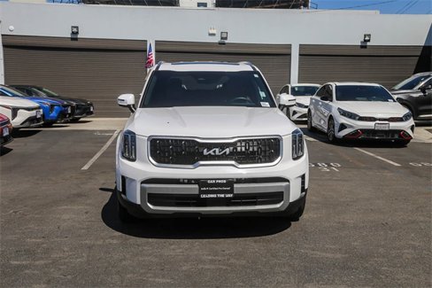 Certified 2024 Kia Telluride EX w/ EX Captain's Chair Package image 3