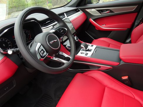 New 2026 Jaguar F-PACE R-Dynamic S image 20