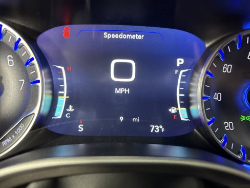 New 2025 Chrysler Voyager LX image 17