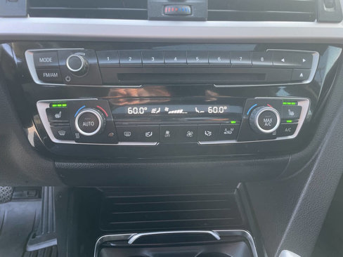 Used 2018 BMW 320i xDrive Sedan image 30