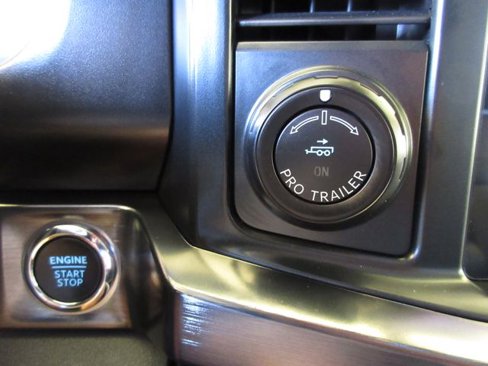 New 2025 Ford F250 Lariat w/ Lariat Ultimate Package image 21