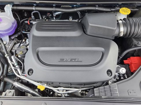 New 2025 Chrysler Pacifica Select image 24