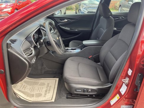 Used 2024 Chevrolet Malibu LT image 10