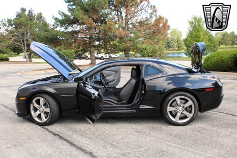 Used 2011 Chevrolet Camaro SS w/ RS Package image 12