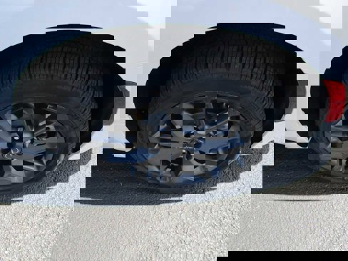 New 2026 Chrysler Pacifica Limited image 9