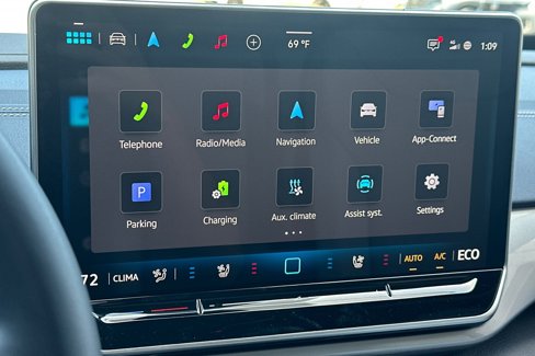New 2025 Volkswagen ID.4 Pro S Plus image 19