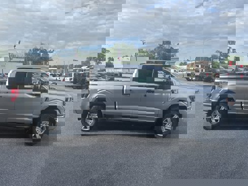 Used 2023 Ford F150 XLT w/ Trailer Tow Package image 5