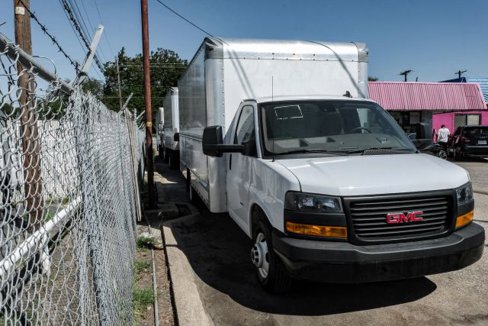 Used 2021 GMC Savana 3500 Extended w/ Power Convenience Package image 4