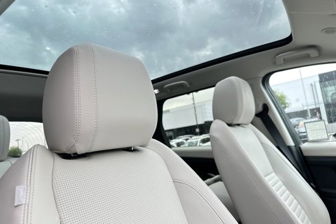 Certified 2024 Land Rover Discovery Sport S image 18