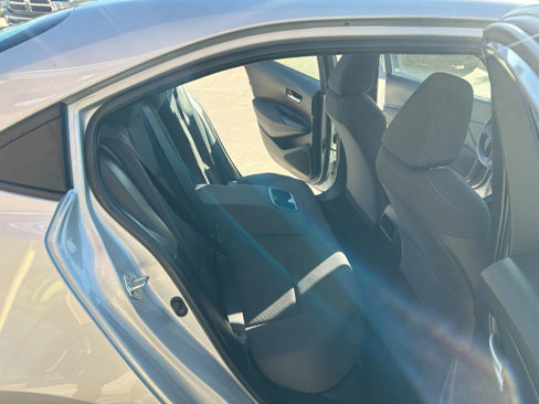 Used 2021 Toyota Corolla LE w/ Carpet Mat Package (TMS) image 30