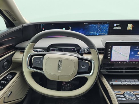 New 2025 Lincoln Nautilus Reserve image 23