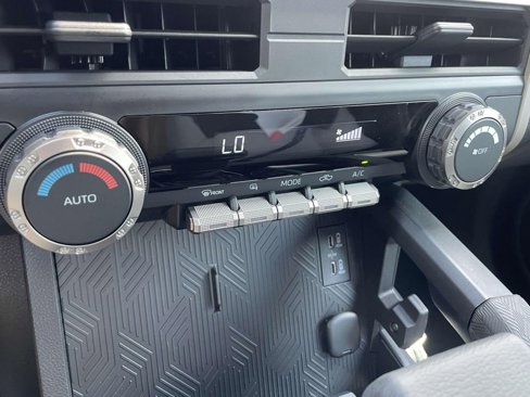 New 2025 Toyota Tacoma TRD Off-Road image 15