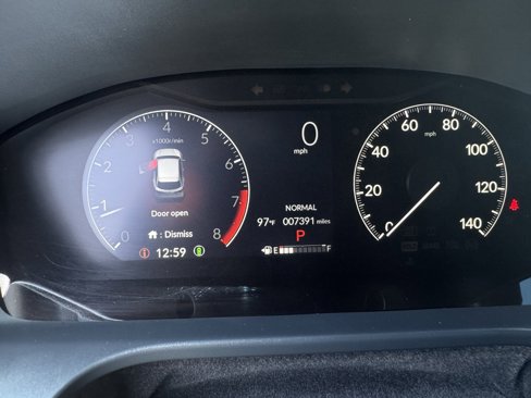 Used 2025 Honda HR-V Sport image 17