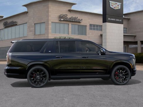 New 2025 Cadillac Escalade ESV Sport Platinum w/ LPO, ONYX Package image 5
