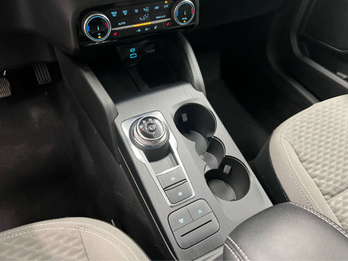 Used 2022 Ford Escape SE w/ SE Sport Appearance Package image 29