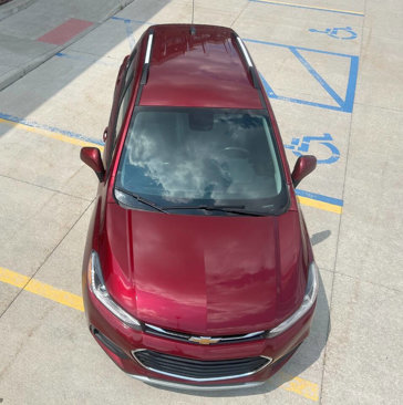 Used 2021 Chevrolet Trax LT w/ LT Convenience Package image 13