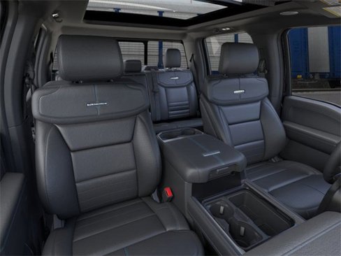 New 2025 Ford F250 Platinum w/ FX4 Off-Road Package image 10
