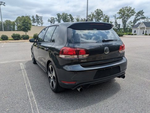 Used 2011 Volkswagen Golf 4-Door image 7