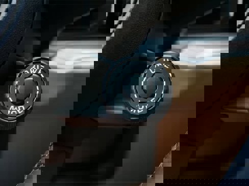 New 2025 Porsche Cayenne Coupe image 18