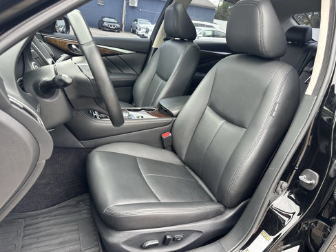Used 2019 INFINITI Q50 Luxe w/ Essential Package (3.0T Luxe) image 31
