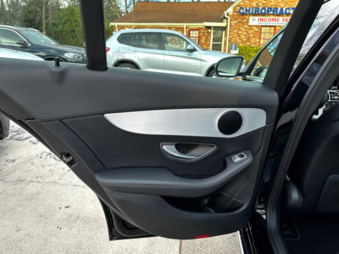 Used 2019 Mercedes-Benz C 300 Sedan image 18