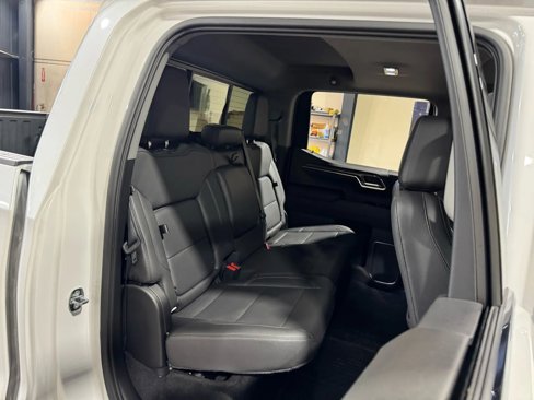 Used 2022 Chevrolet Silverado 1500 LTZ w/ LTZ Premium Package image 18