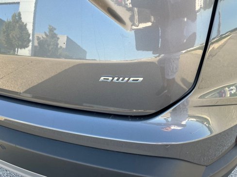 Used 2024 Ford Edge SEL image 7