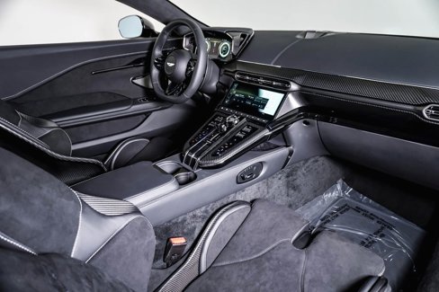 New 2025 Aston Martin V8 Vantage Coupe image 22