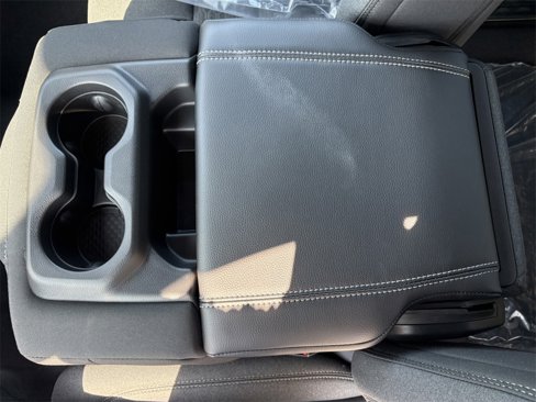 New 2026 RAM 1500 4x4 Crew Cab image 25