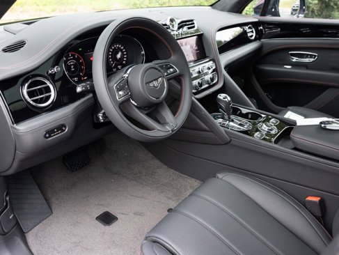 New 2025 Bentley Bentayga image 25