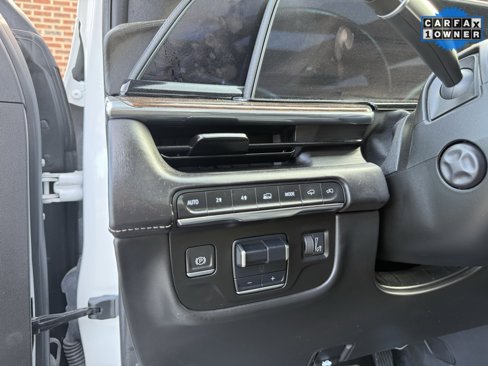 Used 2022 Cadillac Escalade Sport Platinum image 11
