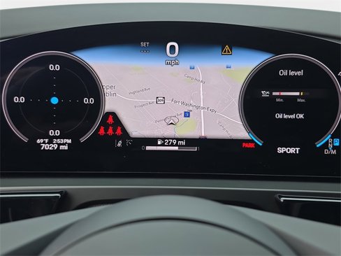 Used 2025 Porsche Cayenne image 19