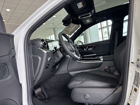 New 2026 Mercedes-Benz GLC 350e 4MATIC image 13