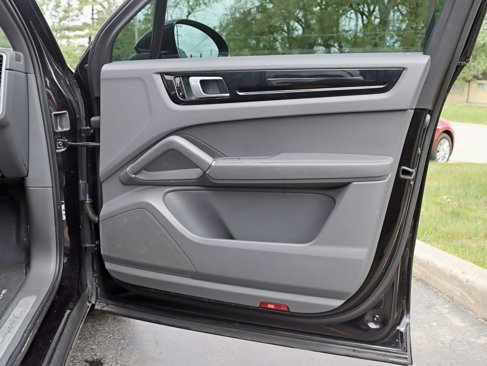 Used 2019 Porsche Cayenne image 30