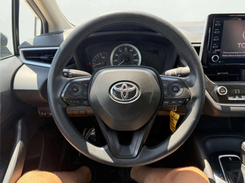 Used 2021 Toyota Corolla LE image 17