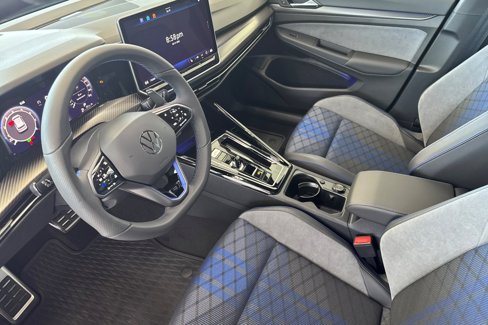 New 2025 Volkswagen Golf R Black Edition image 7
