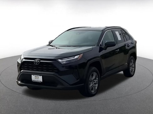 Used 2025 Toyota RAV4 LE image 7