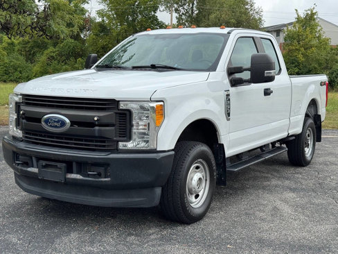 Used 2017 Ford F250 XL w/ Power Equipment Group image 7