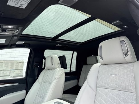 New 2025 Cadillac Escalade ESV Premium Luxury Platinum image 9