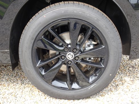 New 2026 Jaguar F-PACE R-Dynamic S image 6