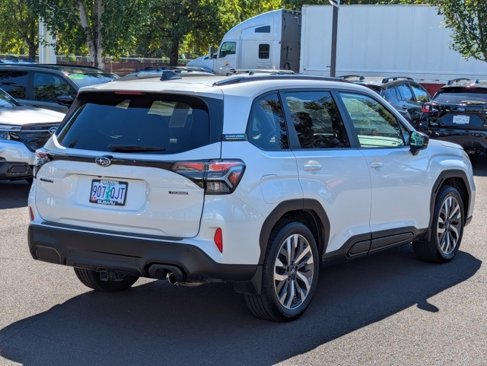 Used 2025 Subaru Forester Touring image 5