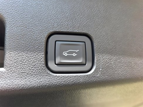 New 2026 Chevrolet Traverse LT w/ Sun and Wheel Package image 10