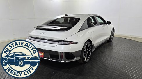 Used 2023 Hyundai Ioniq 6 SEL image 7