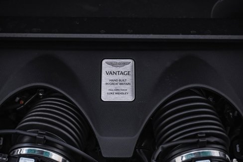 New 2025 Aston Martin V8 Vantage Coupe image 34