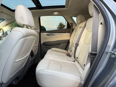 Used 2020 Cadillac XT5 Premium Luxury image 33