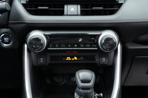 Used 2023 Toyota RAV4 XLE image 36