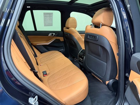 Used 2023 BMW X5 xDrive40i w/ M Sport Package image 16